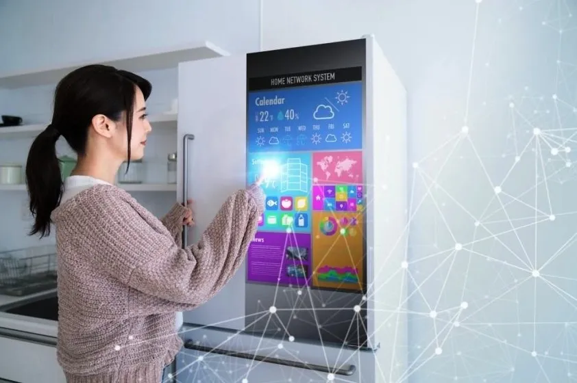 Смарт-техника с нейросетями: лучшие AI-устройства для кухни и уборки